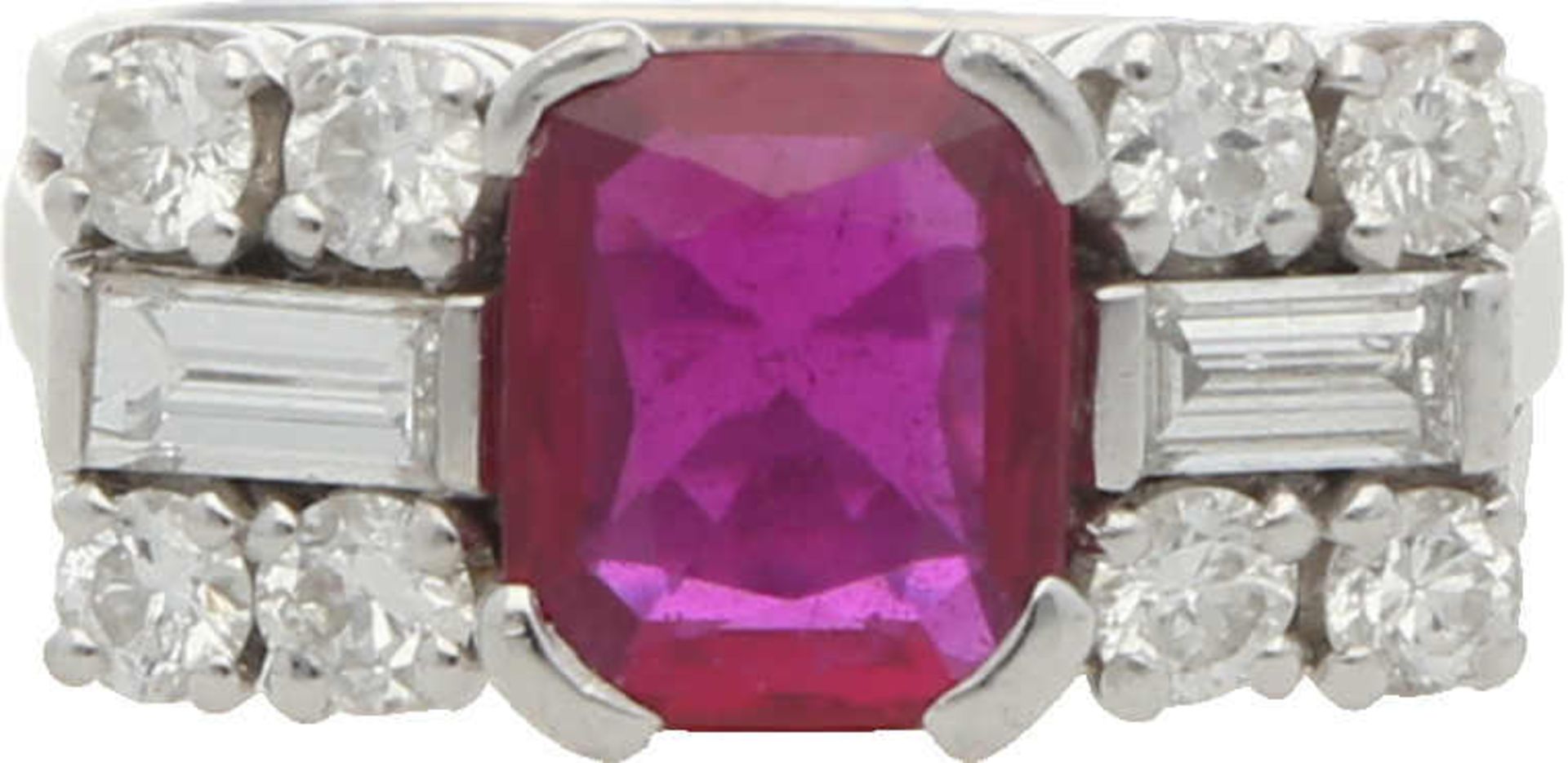 Rubin-Diamant-Ring Hochwertiges Design in Platin 950 mit einem Rubin aus Burma, unbehandelt,