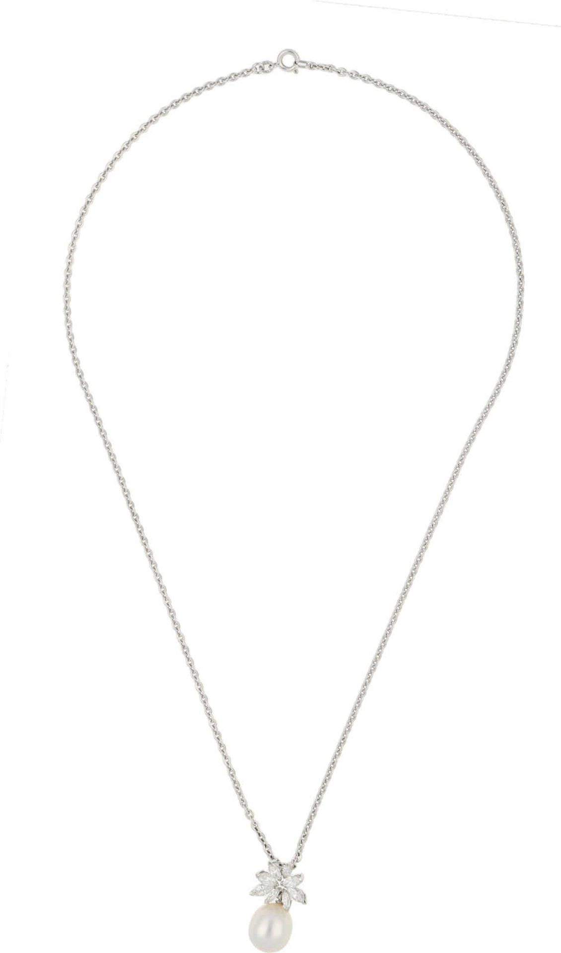 Perlen-Diamant-Set Traumhaft schönes Schmuckset, signiert Gübelin, in Weissgold 18K, bestehend aus - Bild 2 aus 4