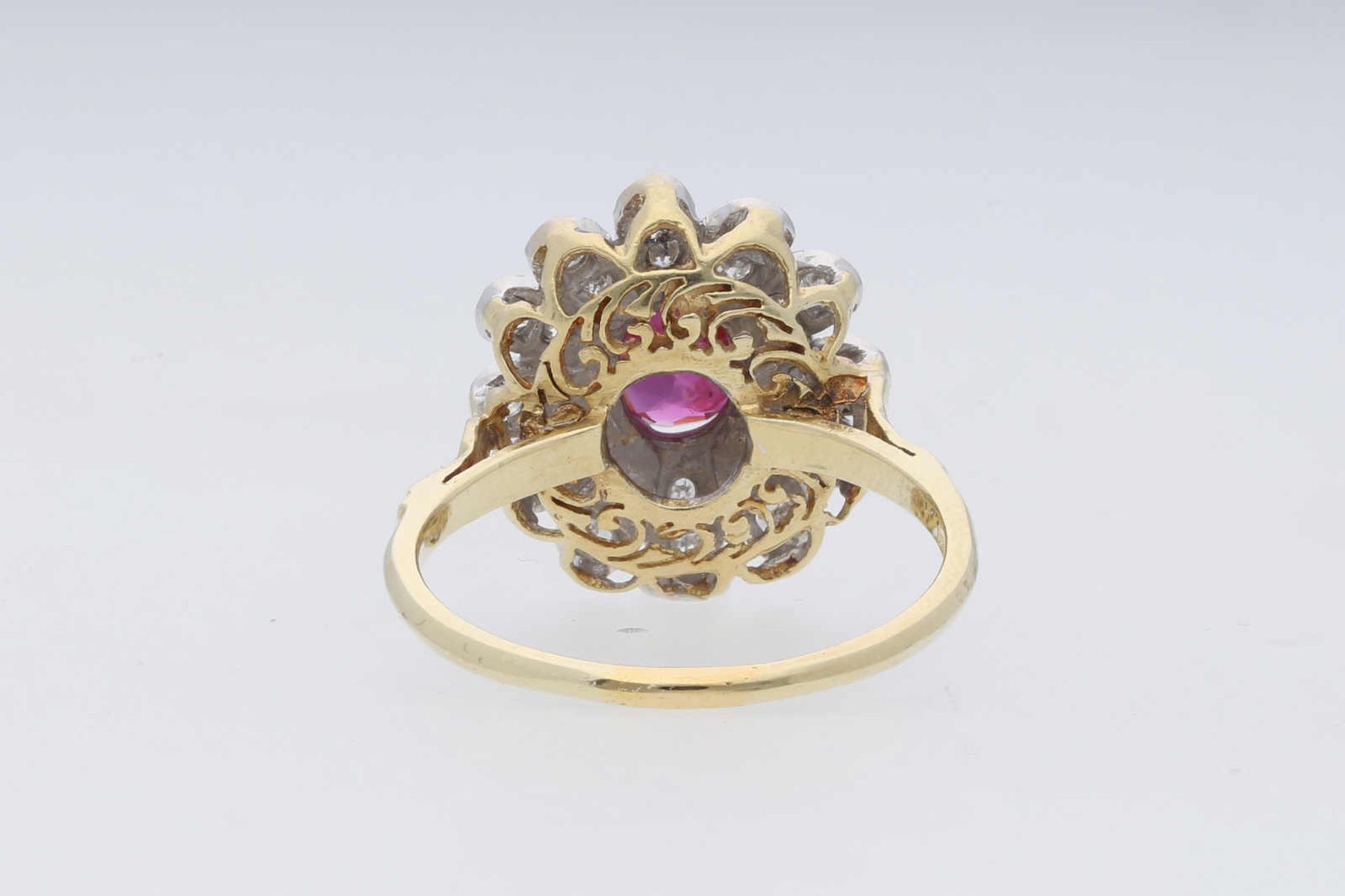 Rubin-Diamant-Ring Geschmackvoller Ring in Weissgold/Gelbgold 14K mit einem sehr schönen, - Image 3 of 3