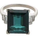 Indigolith-Diamant-Ring Prächtiges Art Déco-Schmuckstück von ca. 1925 in Weissgold 18K/Platin mit