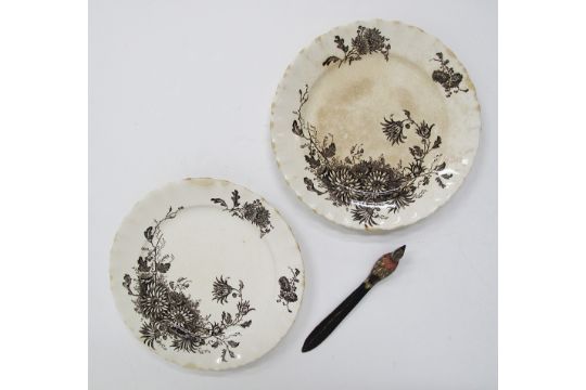 Creamware ceramic plates - Image 1 of 5