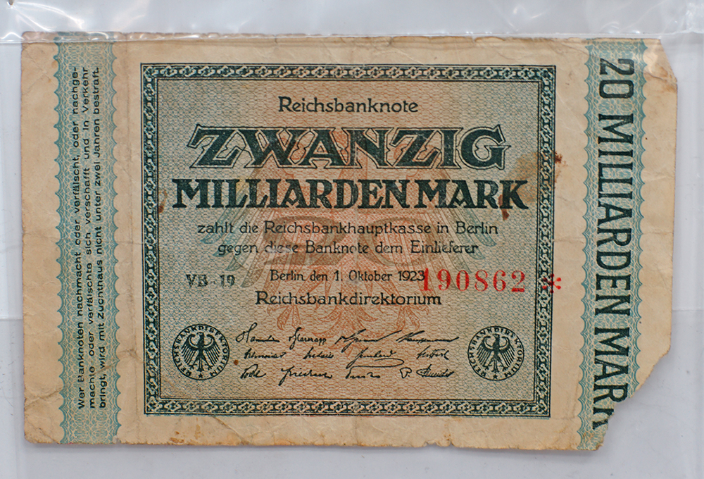 A collection of Banknotes - Image 15 of 22