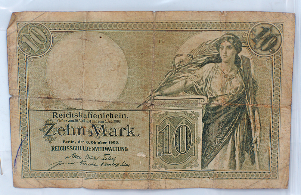 A collection of Banknotes - Image 5 of 22