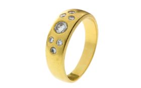 Ring 10.85g 750/- Gelbgold mit Diamant ca. 0.25 ct. und 6 Diamanten zus. ca. 0.18 ct.. Ringgroesse c