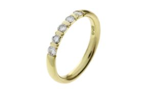 Ring 2.72g 585/- Gelbgold mit 5 Diamanten zus. ca. 0.25 ct.. Ringgroesse ca. 51