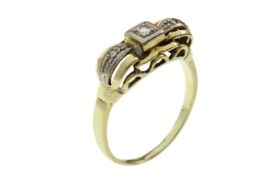 Ring 3.48g 585/- Gelbgold und Weissgold mit 3 Diamanten zus. ca. 0.07 ct.. Ringgroesse ca. 56