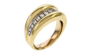 Ring 18.35g 750/- Gelbgold und Weissgold mit 13 Diamanten zus. ca. 0.91 ct.. Ringgroesse ca. 63