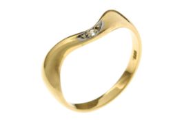 Ring 2.49g 585/- Gelbgold mit Diamant ca. 0.01 ct.. Ringgroesse ca. 55