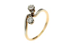 Ring 2.14g 585/- Gelbgold und Weissgold mit 4 Diamanten zus. ca. 0.22 ct.. Ringgroesse ca. 53