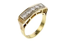 Ring 5.51g 585/- Gelbgold und Weissgold mit 5 Diamanten zus. ca. 0.75 ct.. Ringgroesse ca. 59