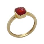 Ring 2.54g 585/- Gelbgold mit Farbstein. Ringgroesse ca. 53