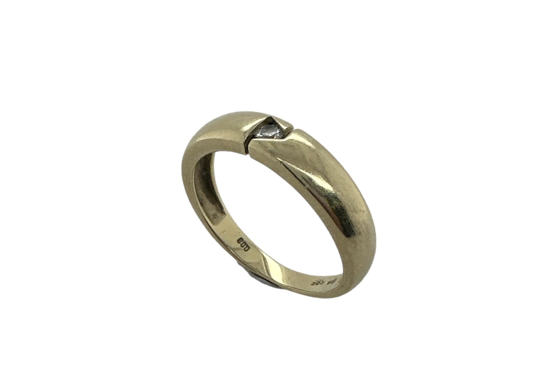 Ring 3.26g 585/- Gelbgold mit Diamant ca. 0.08 ct.. Ringgroesse ca. 57