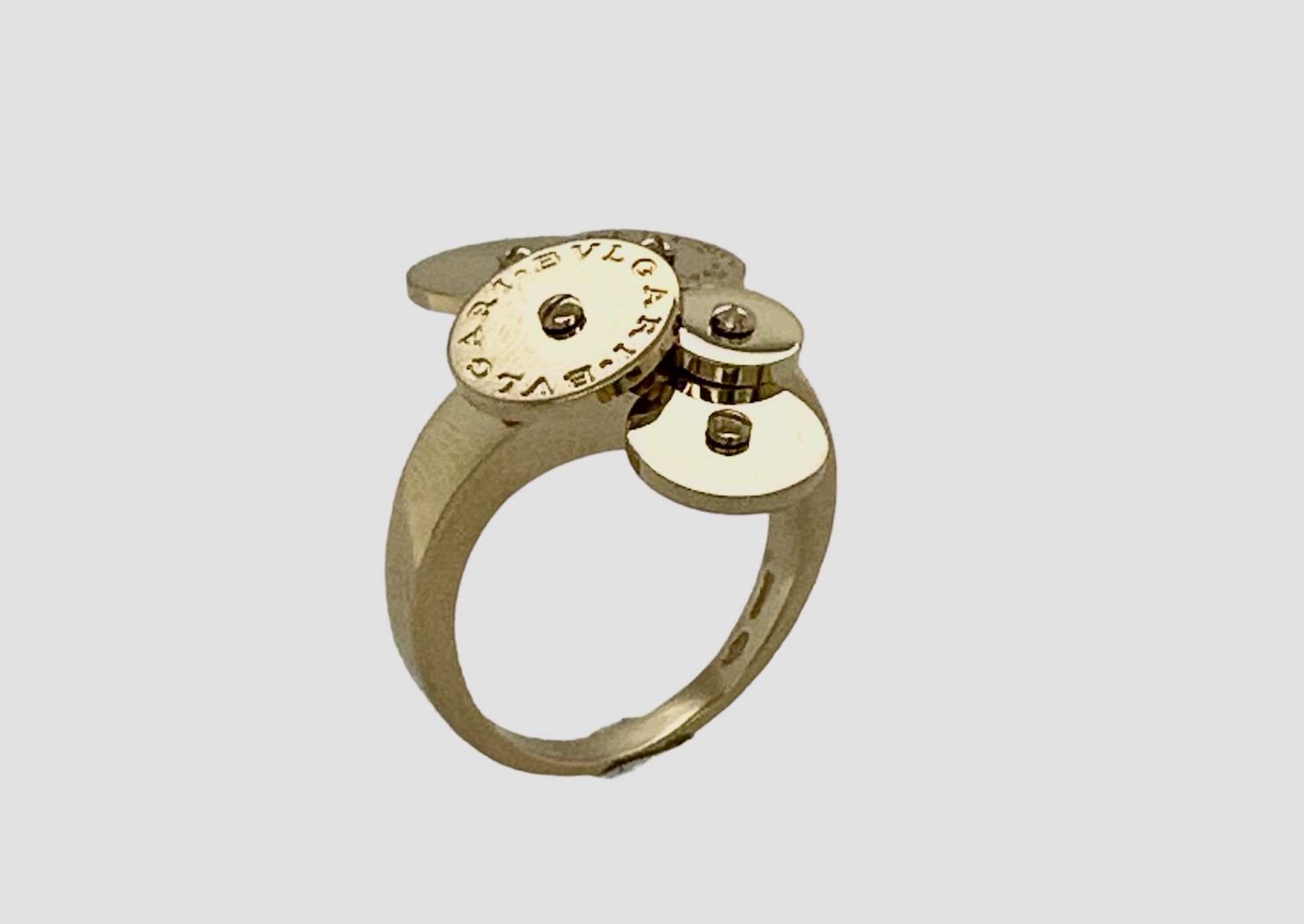 BVLGARI 11.01g Ring 750/- Gelbgold. Ringgroesse ca. 54. ohne Papiere und ohne Etui