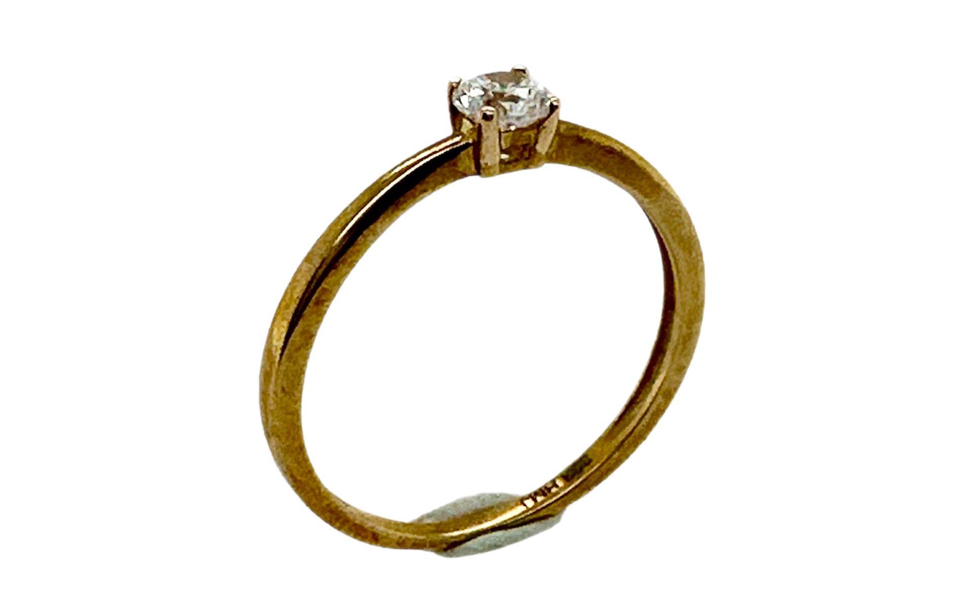 Ring 1.09g 333/- Gelbgold mit Zirkonia. Ringgroesse ca. 52