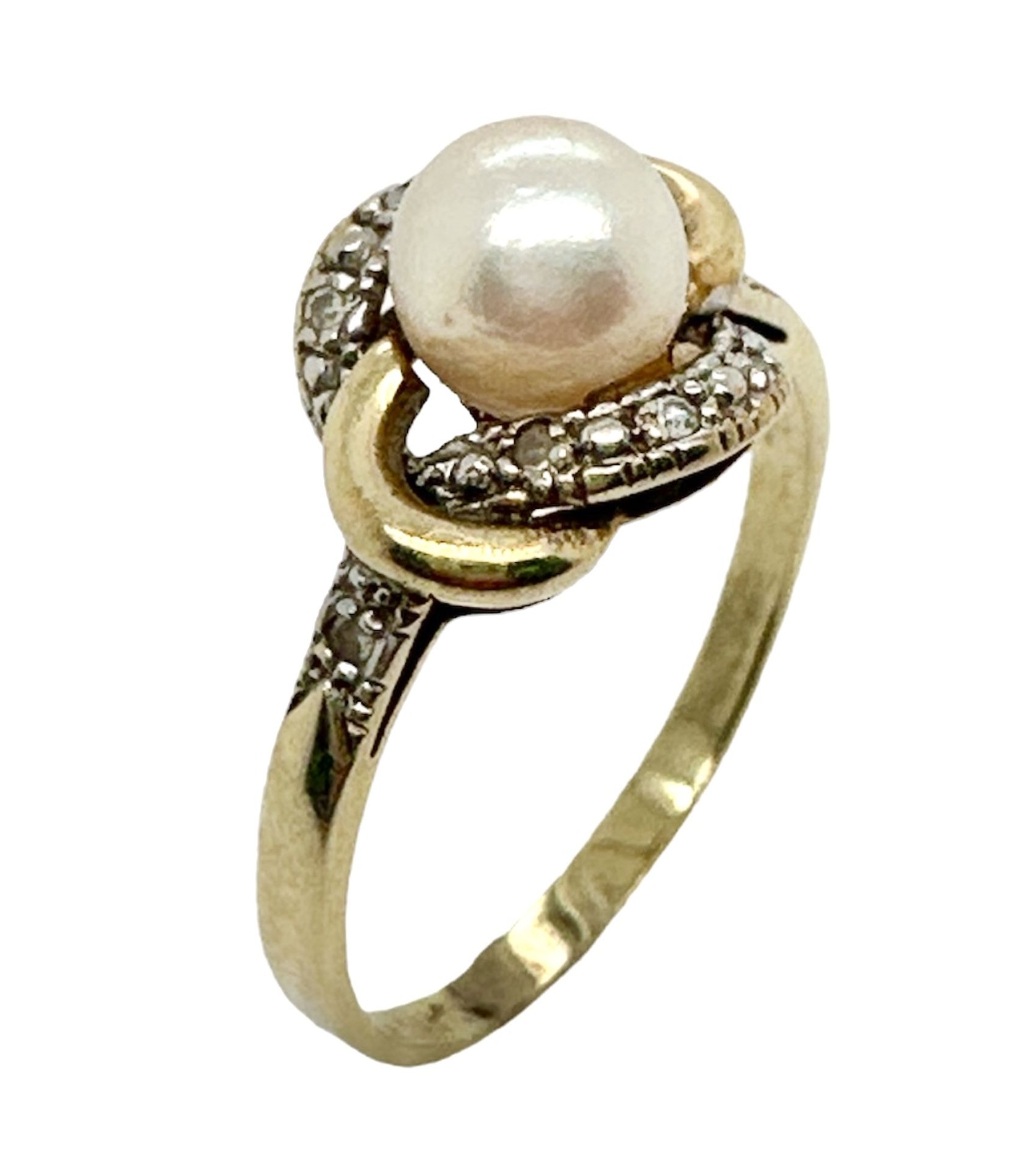 Ring 4,01g 585/- Gelbgold mit 8 Diamanten zus. ca. 0,08 ct. und Perle, Ringgröße ca. 62