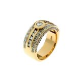 CHRIST Ring 14,42g 585/- Gelbgold mit 59 Diamanten zus. ca. 0,98 ct., Ringgröße ca. 58