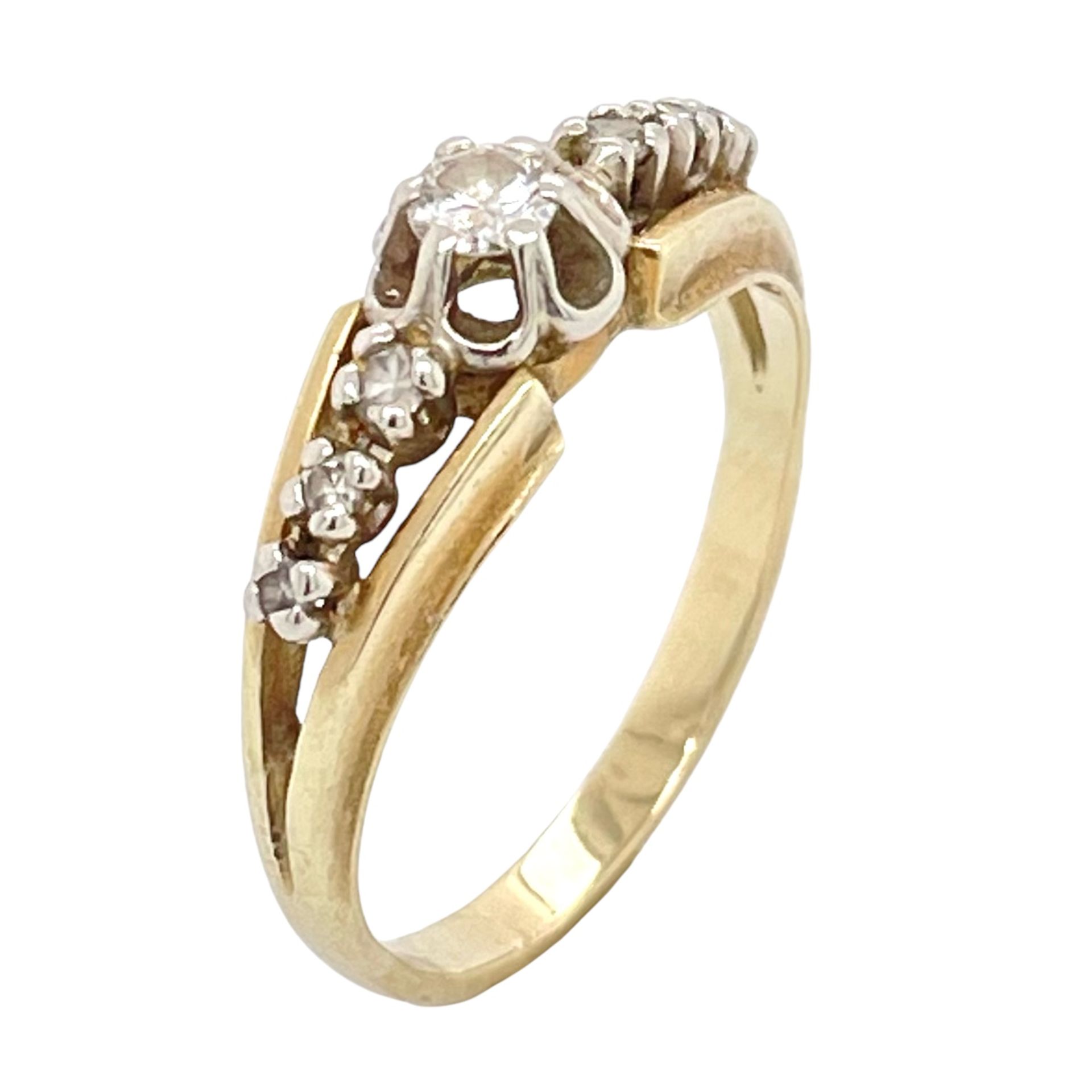 Ring 3,37g 585/- Gelbgold und Weißgold mit 7 Diamanten zus. ca. 0,16 ct., Ringgröße ca. 56