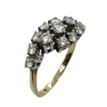 Ring 3,22g 585/- Gelbgold und Weißgold mit 13 Diamanten zus. ca. 1 ct., Ringgröße ca. 57