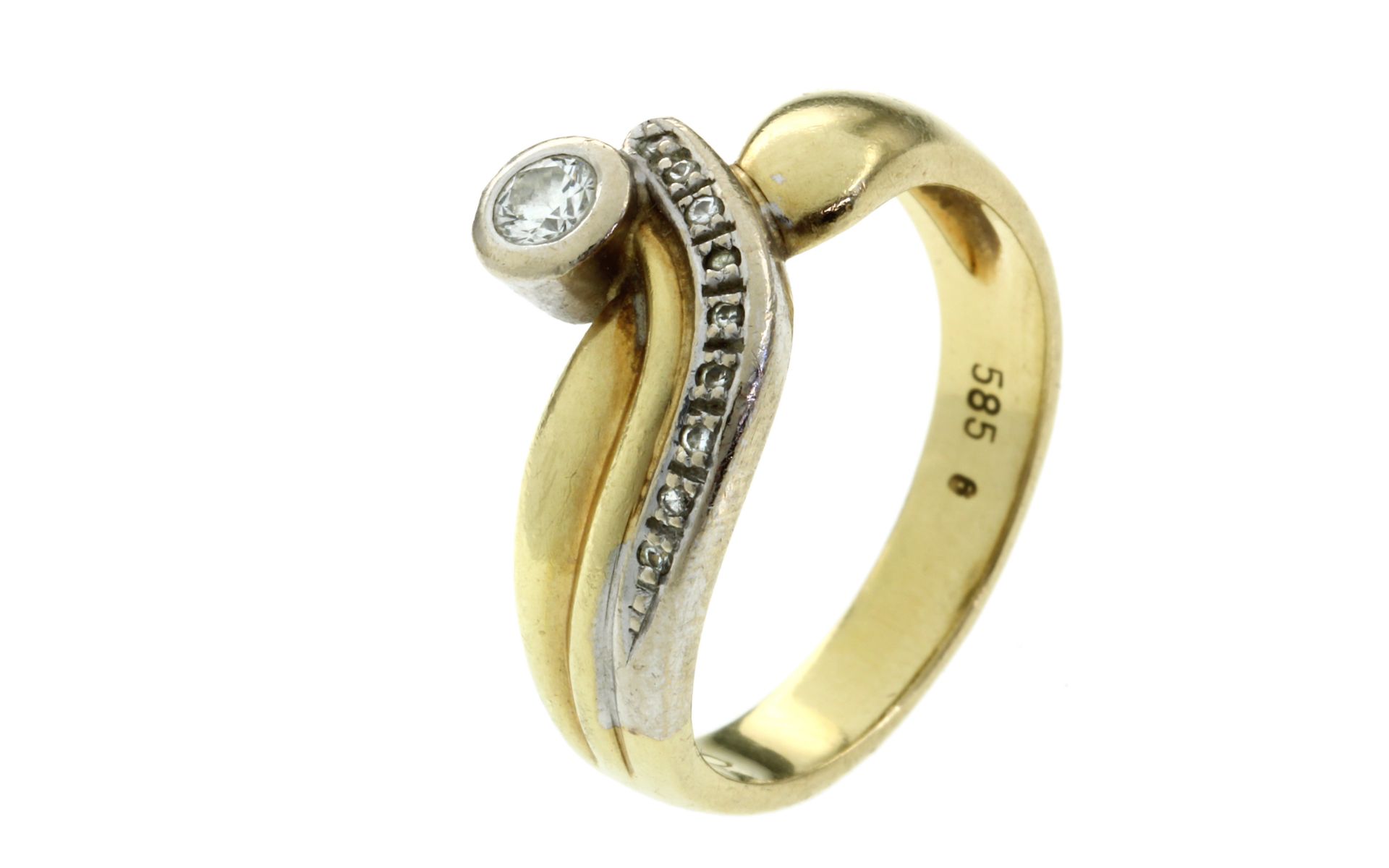 Ring 5,32g 585/- Gelbgold und Weissgold mit Diamant ca. 0,10 ct. und 9 Diamanten zus. ca. 0,09 ct...