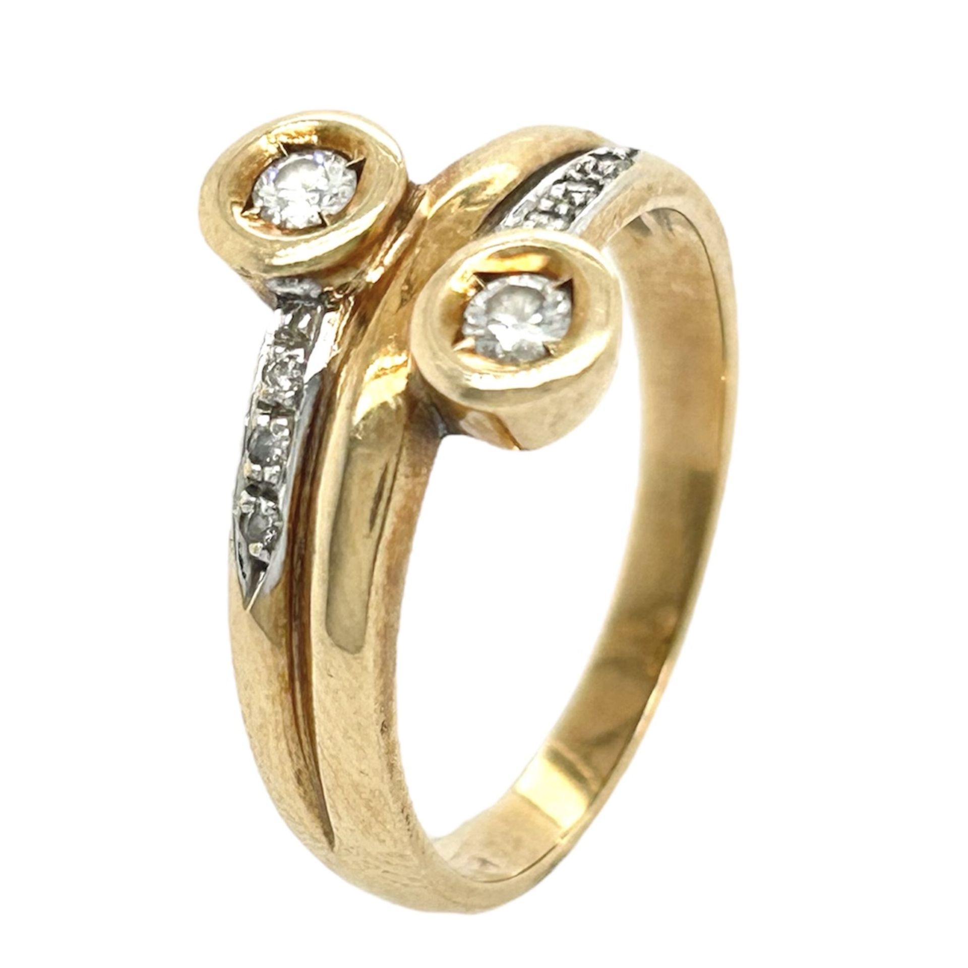 Ring 4g 585/- Gelbgold und Weissgold mit 8 Diamanten zus. ca. 0,20 ct., Ringgroesse ca. 56