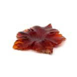 Achat Blatt Handgravur 60.50 ct Breite: 45.67 mm Laenge: 51.54 mm