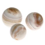 Aragonit Kugeln 39 gr. 3 Stueck Durchmesser: 18 - 23 mm