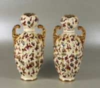 Paar I. Fischer-Vasen