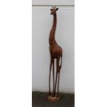 große Giraffen-Skulptur