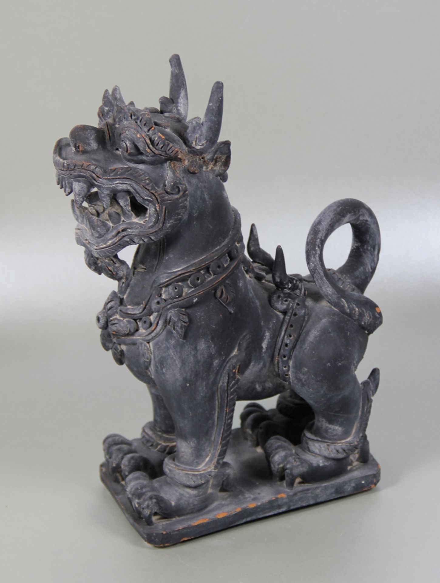 chinesische Keramikfigur - Bild 2 aus 2