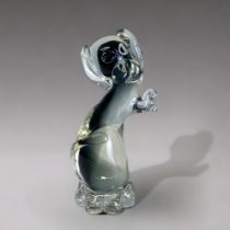 A VINTAGE MURANO GLASS DOG FIGURE. Possibly Alfredo Barbini. Sat on his haunches in a begging