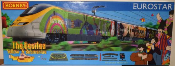 Hornby R1253 Eurostar "The Beatles Yellow Submarine " complete train set unused un opened ready to