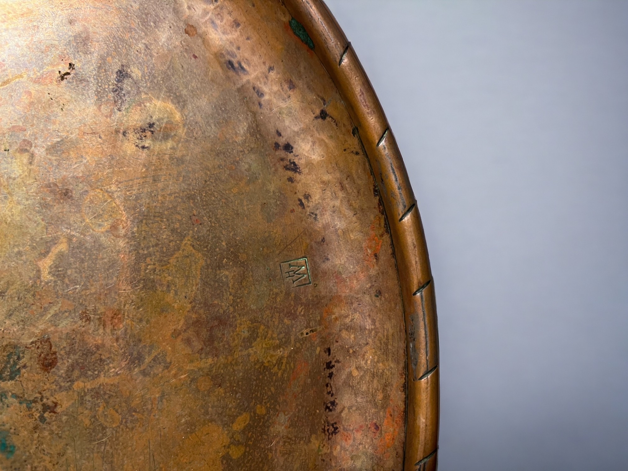 HUGH WALLIS, (1871-19430) ARTS & CRAFTS COPPER TRAY. Oval shape with rope design border. The central - Image 3 of 5