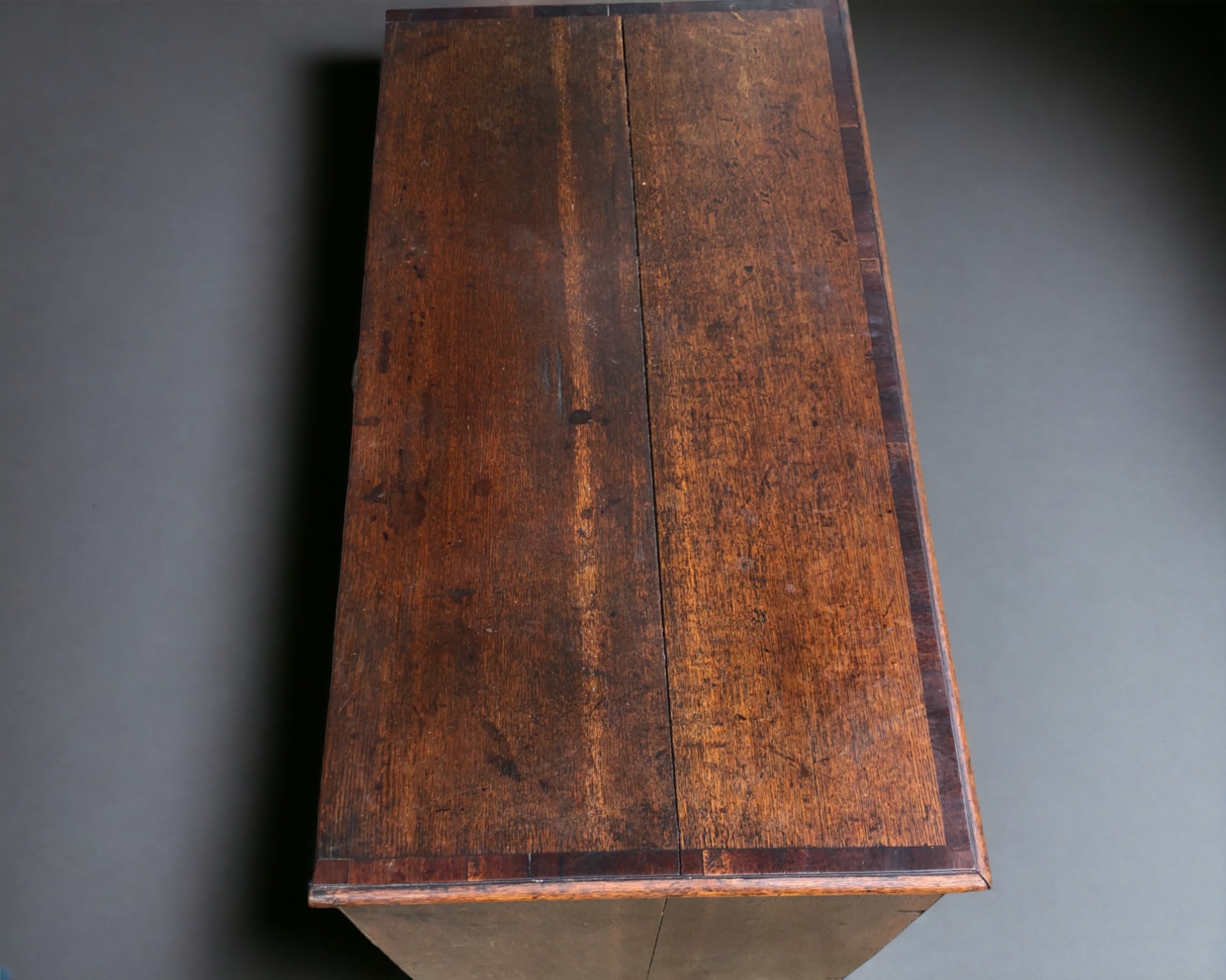 A 19th CENTURY MAHOGANY CHEST OF DRAWERS. Three graduating long drawers below two short, with ornate - Image 5 of 5