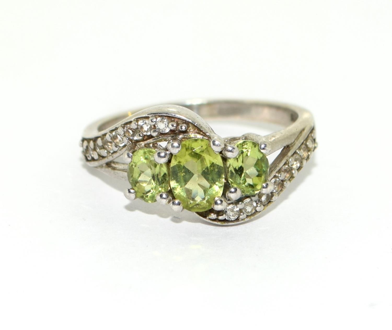925 silver Peridot and Diamond sweep ring size R