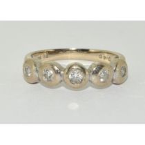 14ct gold ladies 5 stone Diamond ring H/M as 0.4ct size P