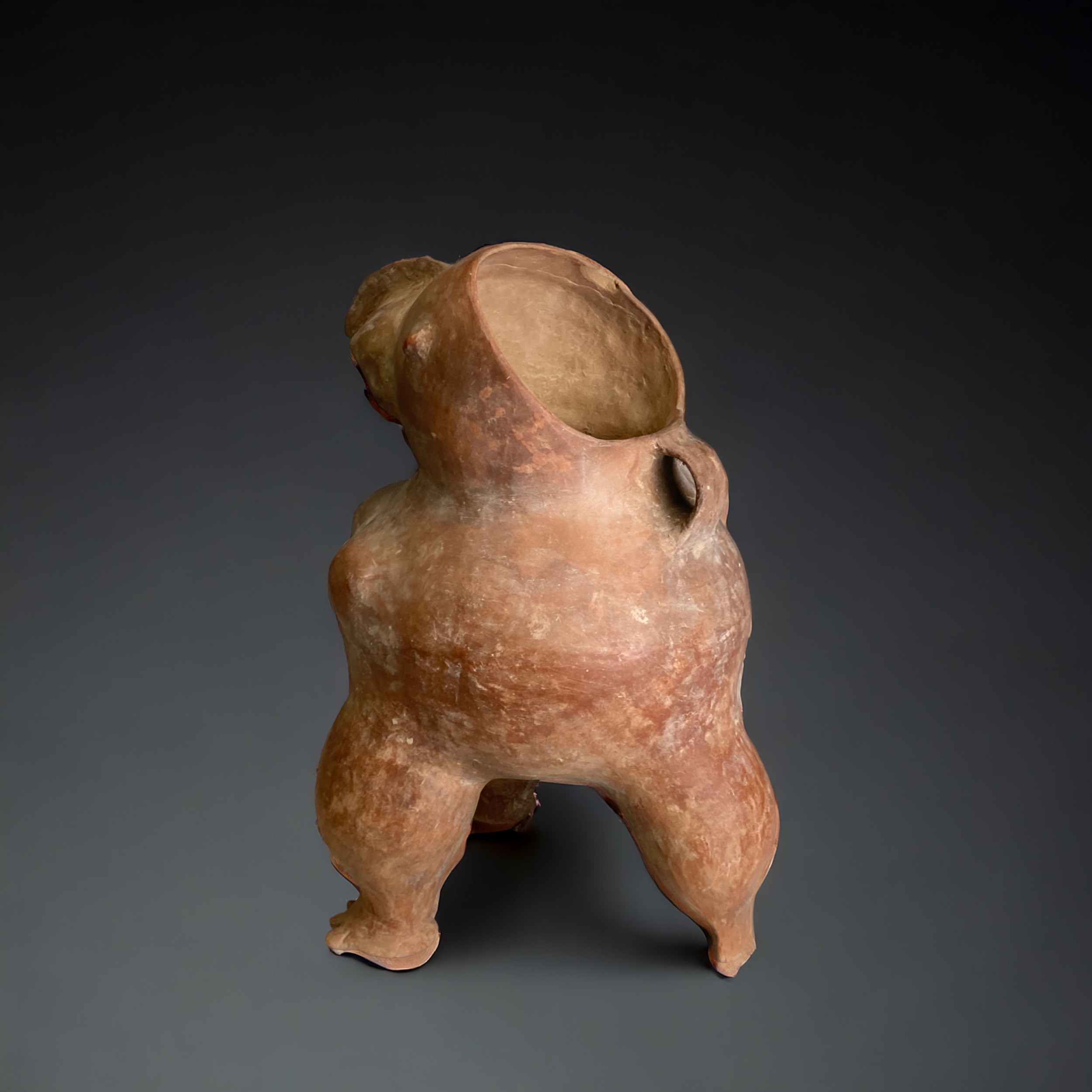 A red Neolithic pottery eagle vessel, Yangshao culture c 4800-4300 BC 仰韶文化 鹰壶 紅陶 - Image 4 of 5