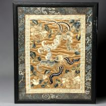 A CHINESE SILK EMBROIDERY PANEL.