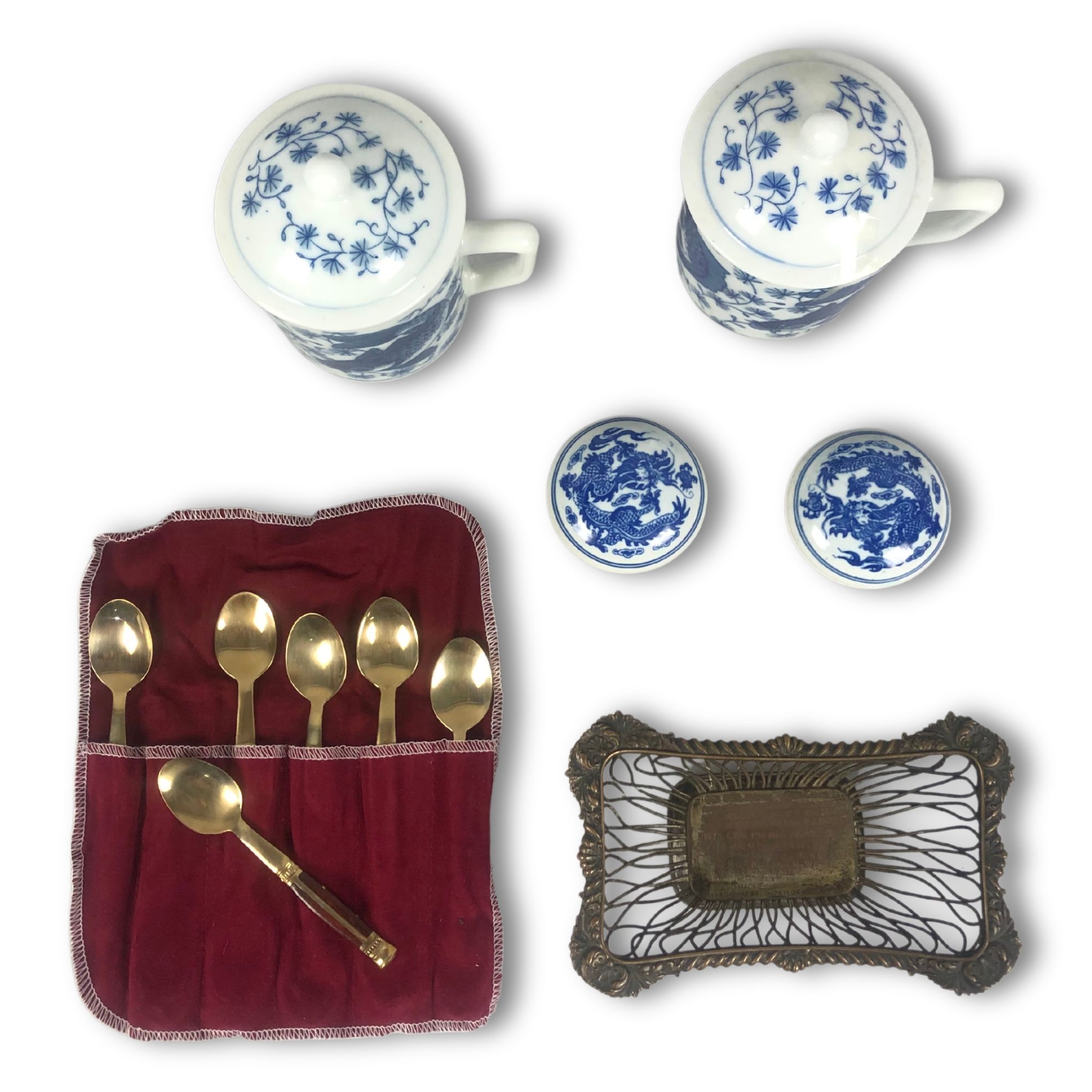 Oriental Themed Blue & White Lidded Mugs and Trinket Boxes with Collectors Spoons & Silver Plate Ite - Image 3 of 5