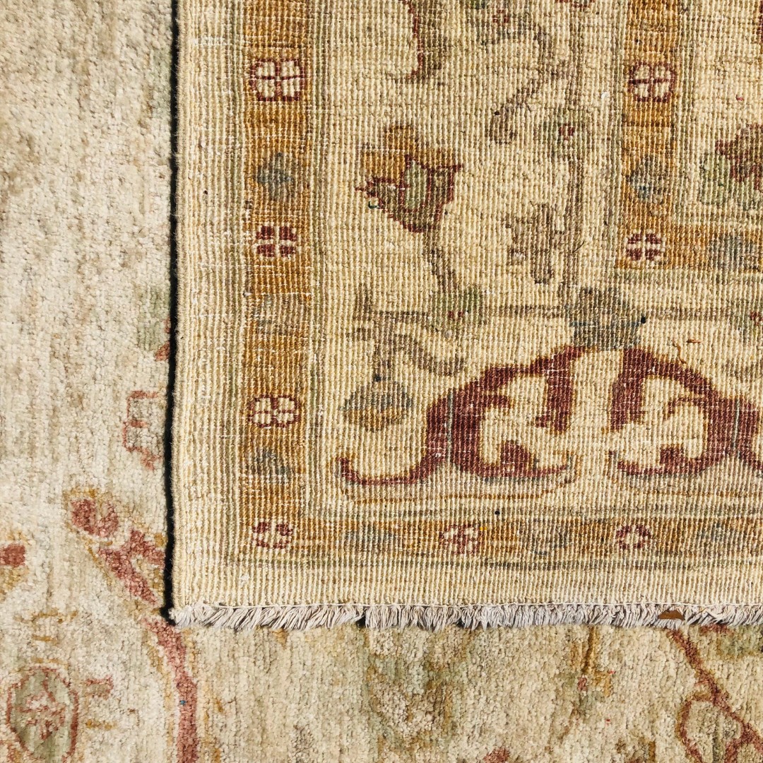 Large 20th Century Pakistani Cream Ground Wool Rug. 245cm x 180cm  - Image 2 of 2
