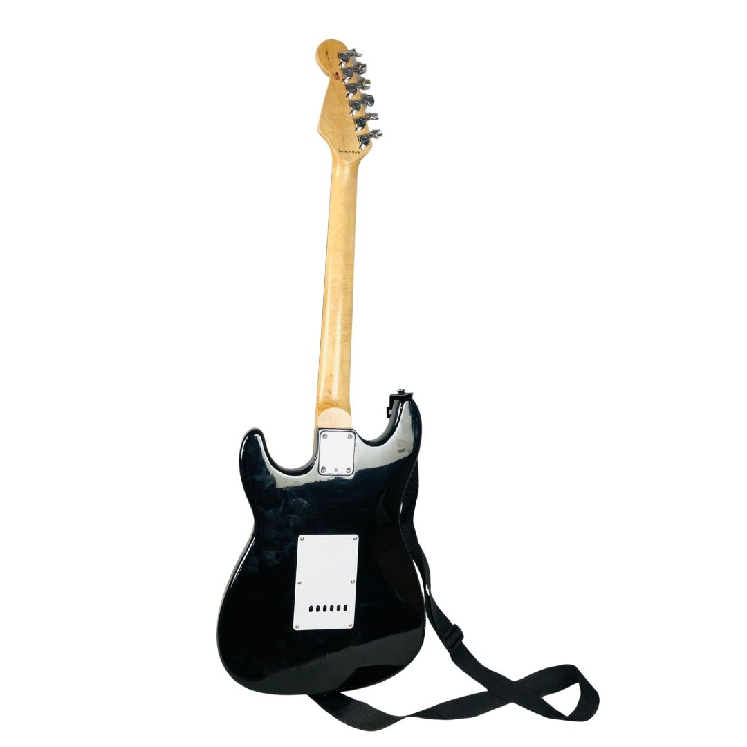 Fender Stratocaster. serial 30123 made in USA.  All hardware stamped Fender.  Back plate stamped Fen - Image 3 of 4
