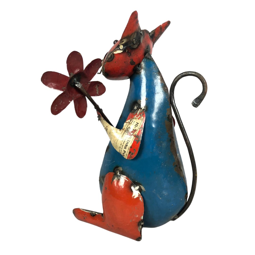 Recycled metal tin plate model of a cat ref 58  - Image 4 of 4