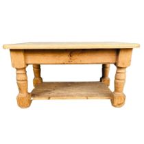 20th Century Scrubbed Pine Coffee Table. Approx 48cm high 90cm width 61cm depth.