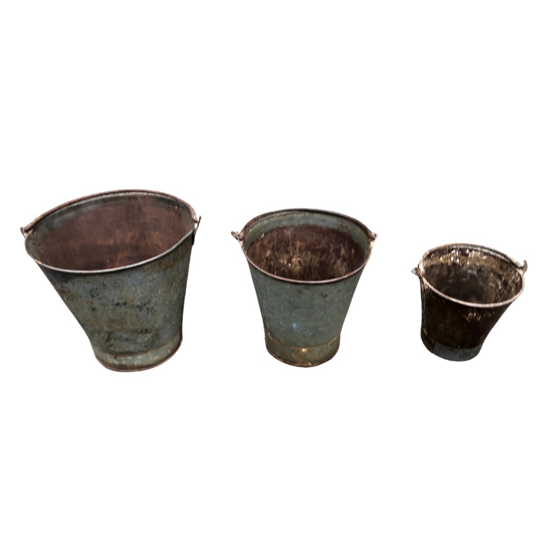 Three Old Galvanised Metal Garden Buckets ref 70  - Image 4 of 4