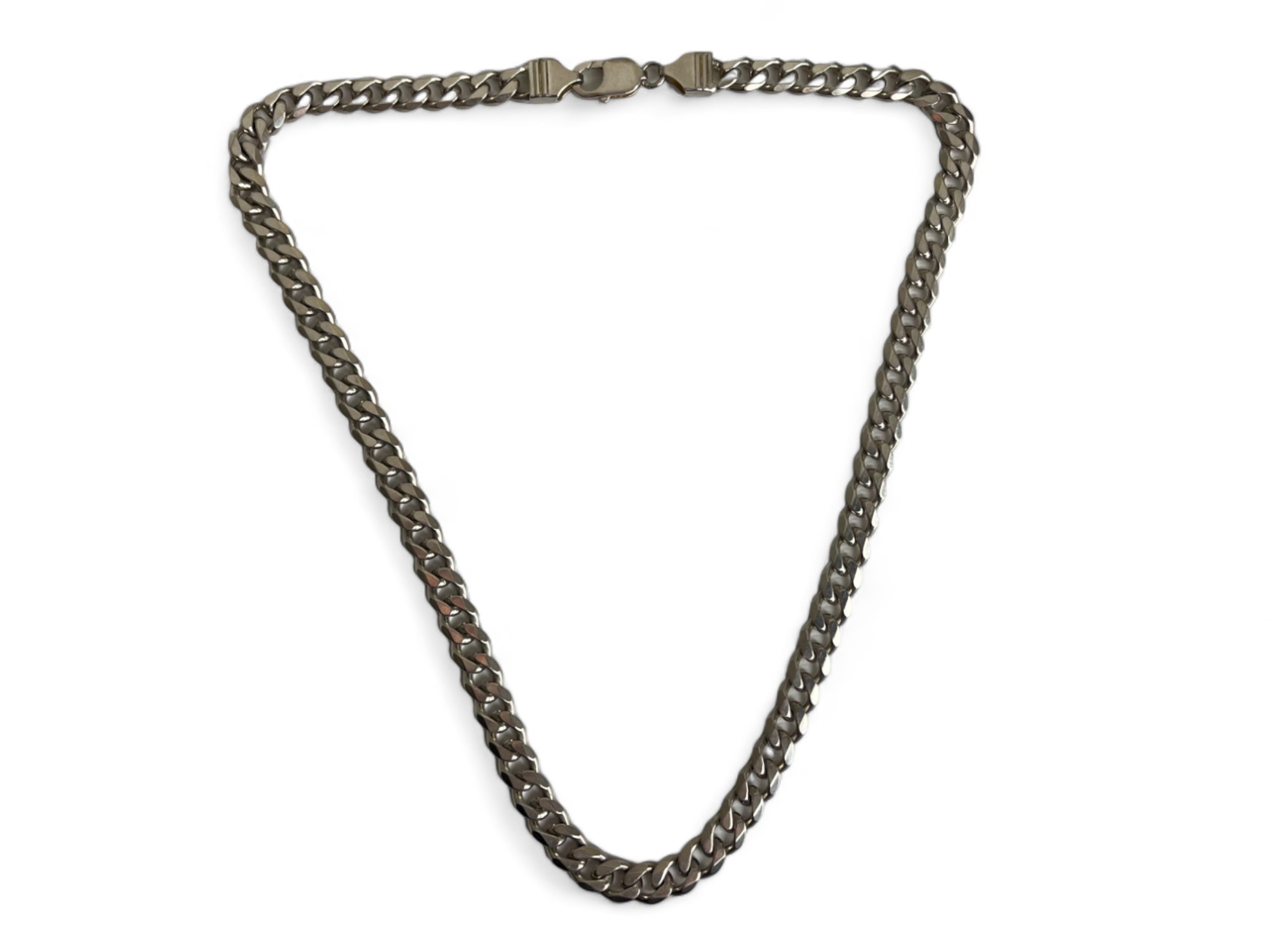 Men's sterling silver curb link chain. Weight - 58.2gms 