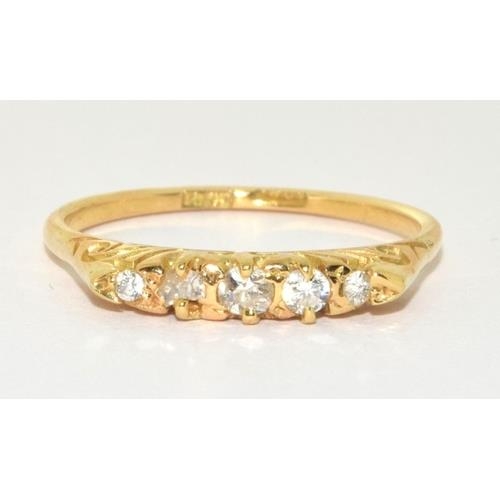 18ct gold antique set 5 stone Diamond ring 3g size N approx 0.25ct  