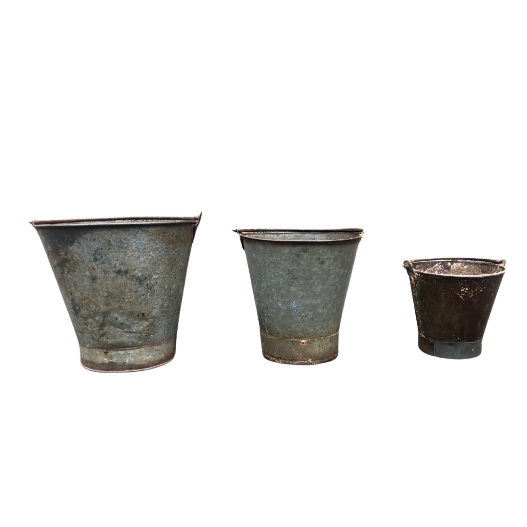 Three Old Galvanised Metal Garden Buckets ref 70  - Image 3 of 4