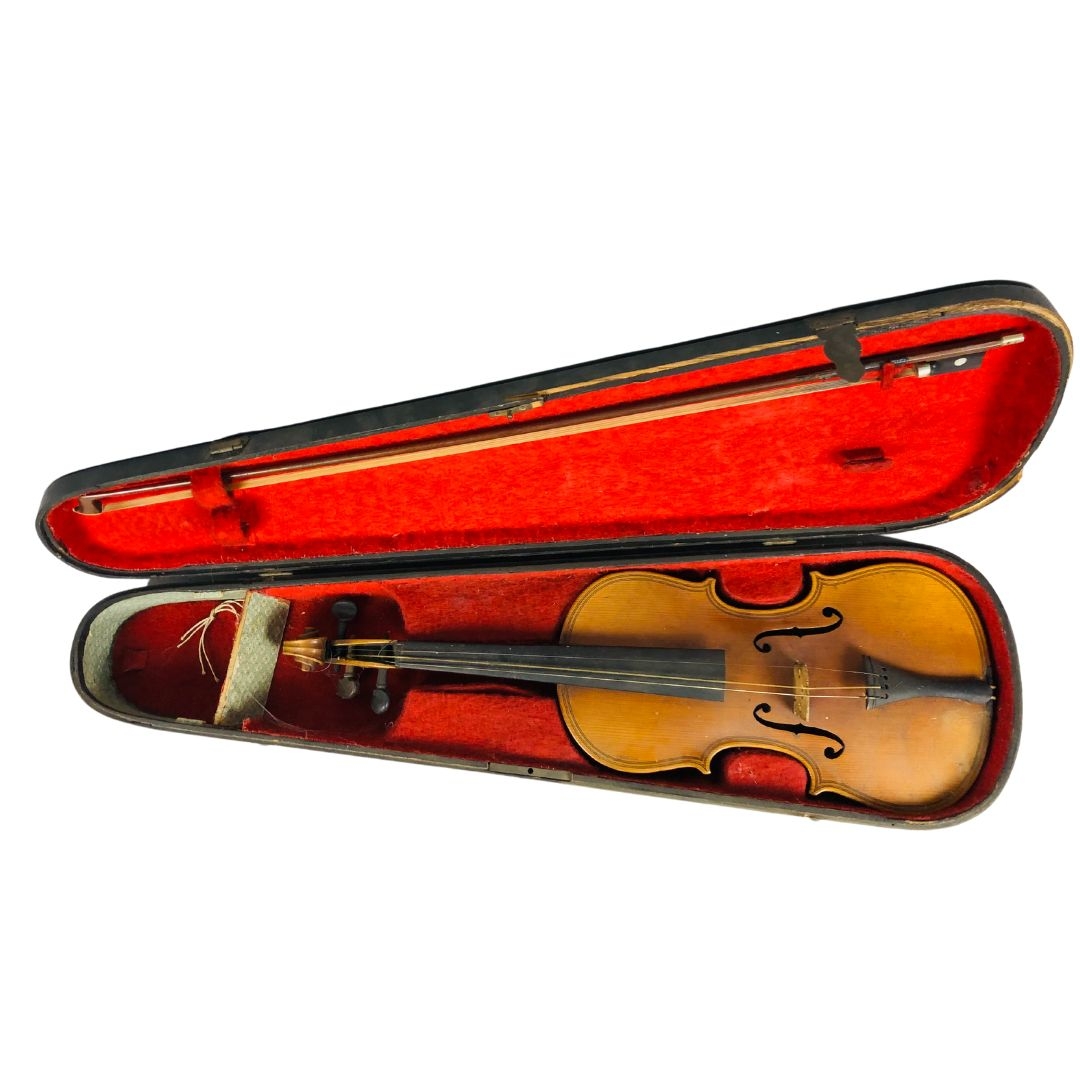 German Maggini model Violin Circa 1920  Cased with hardwood bow, nicklel mounted.  - Image 2 of 3