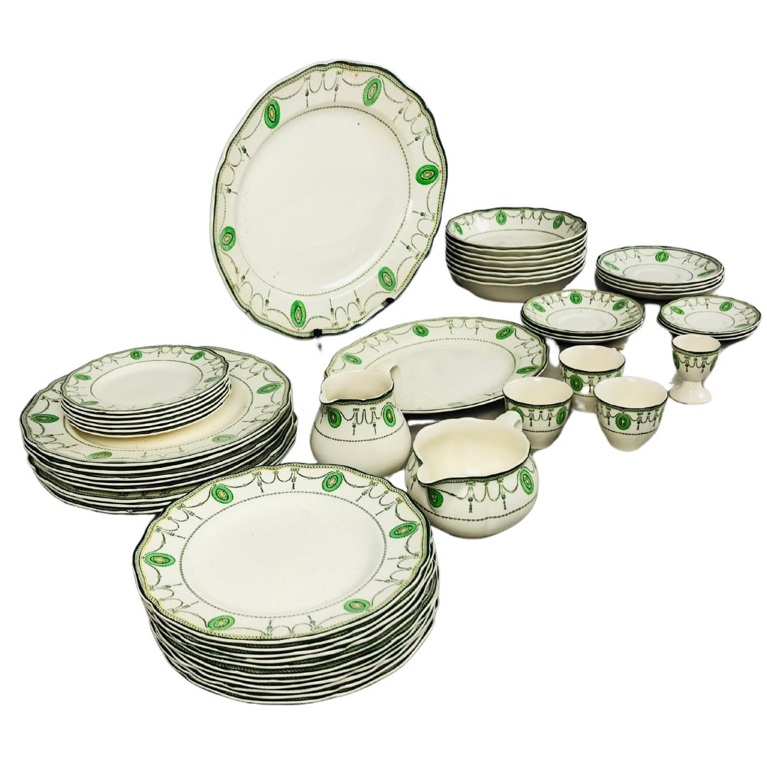 Dinner Service Set.  Royal Doulton Countess Pattern  - Image 2 of 3