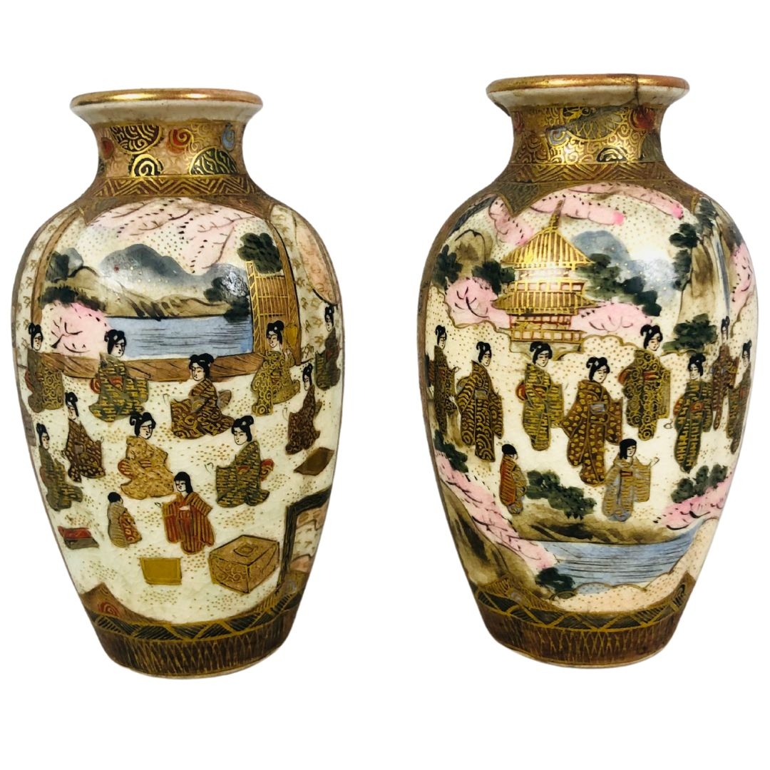 Pair of Japanese Satsuma Vases  - Image 4 of 5