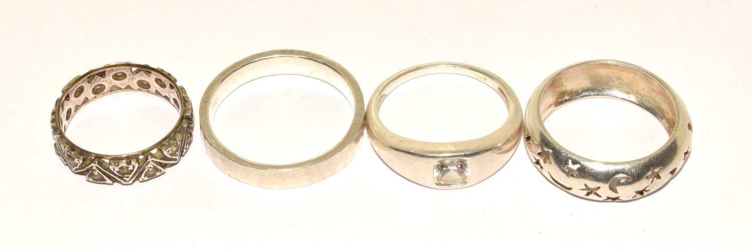 4 x 925 silver rings   - Image 2 of 3
